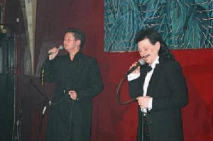 jaquesandisingingliveinbrightondecember2003.jpg